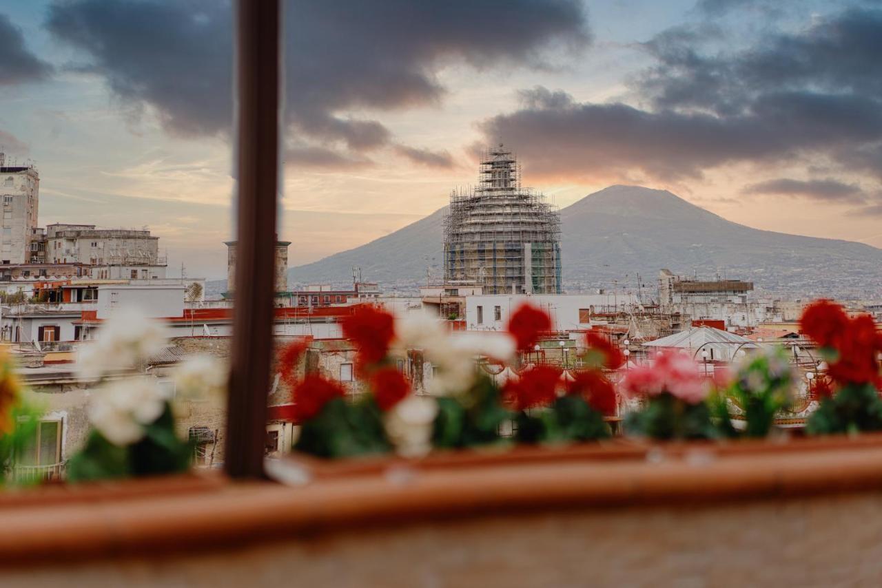 La Terrazza Nel Centro Villa Naples Luaran gambar